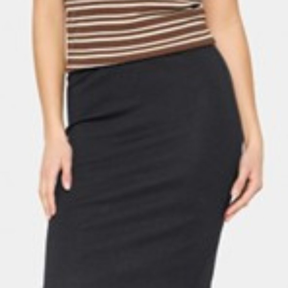 NWT SAINT TROPEZ Elegant Black  knit pencil skirt size medium